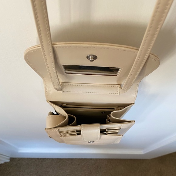 Vintage Buxton Leather Crossbody Bag. Barely used. - Picture 3 of 3